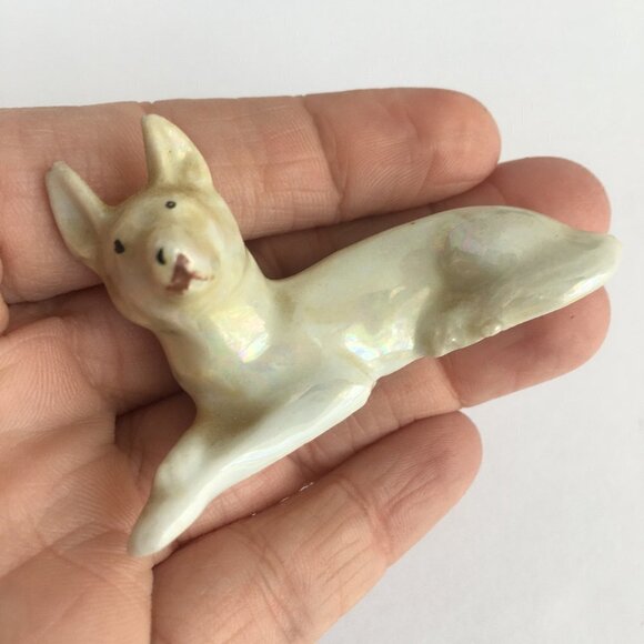 Vintage Dog Figurine Statue - Made in Japan White German Shepherd Lusterware - Picture 10 of 16